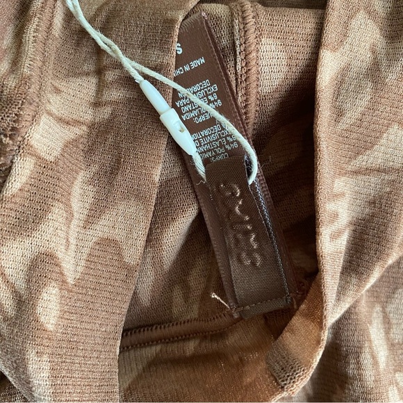 SKIMS SHORT SET BROWN - Picture 8 of 8